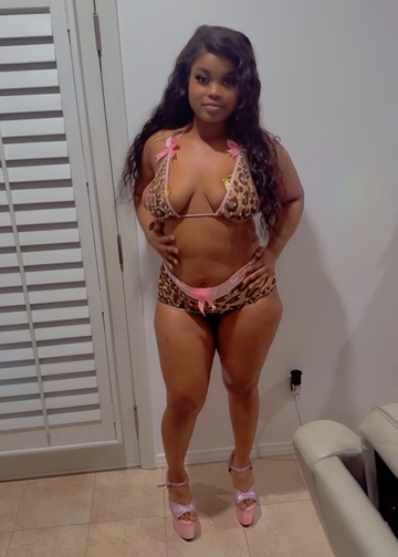 big booty exotic dancer escort los angeles unique petite thick ebony full body standing 21 year old